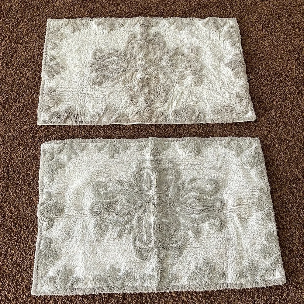 Bathroom mats
